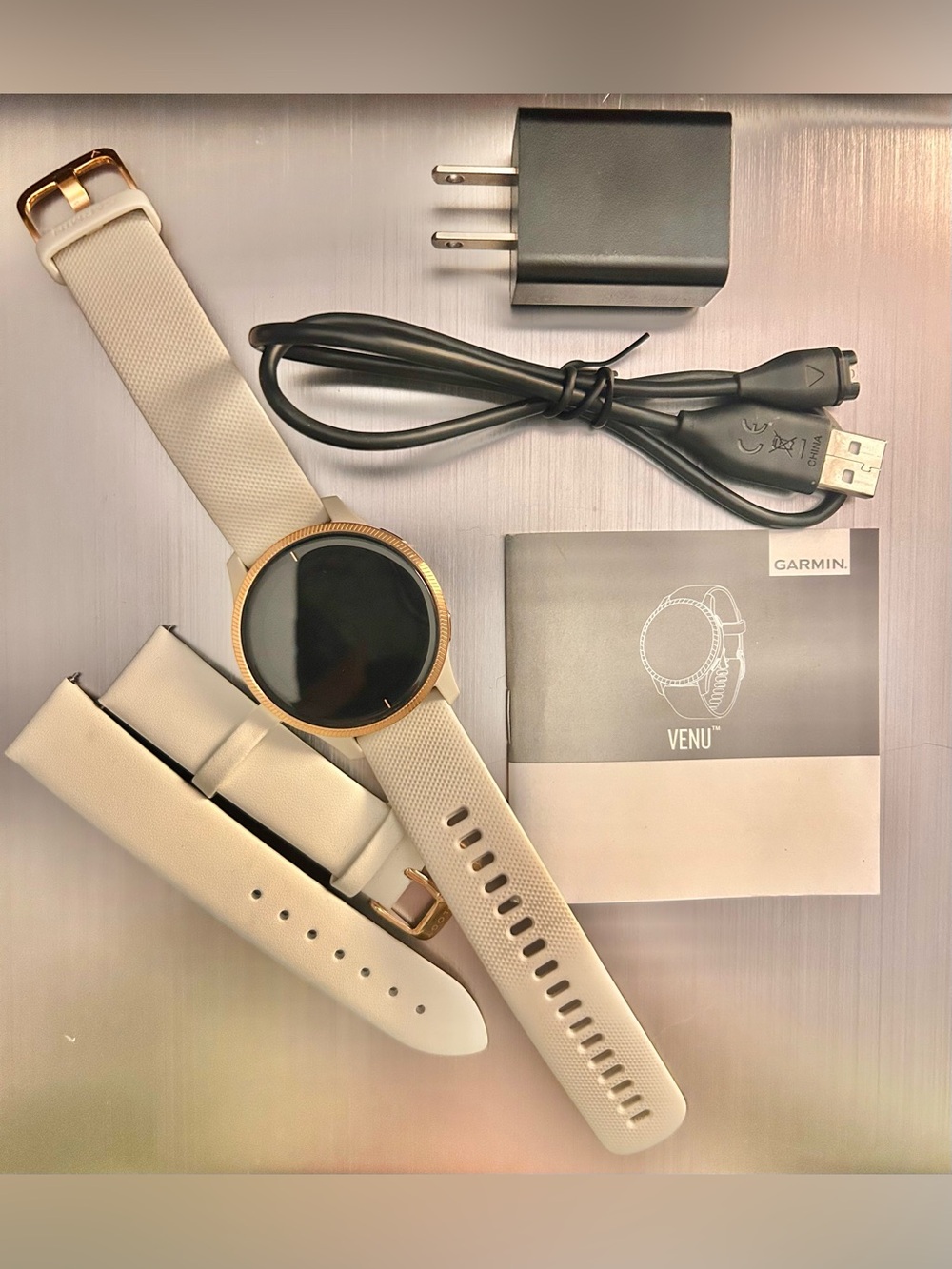 Garmin Venu (1st Gen) w/ Accessories - Picture 4 of 15